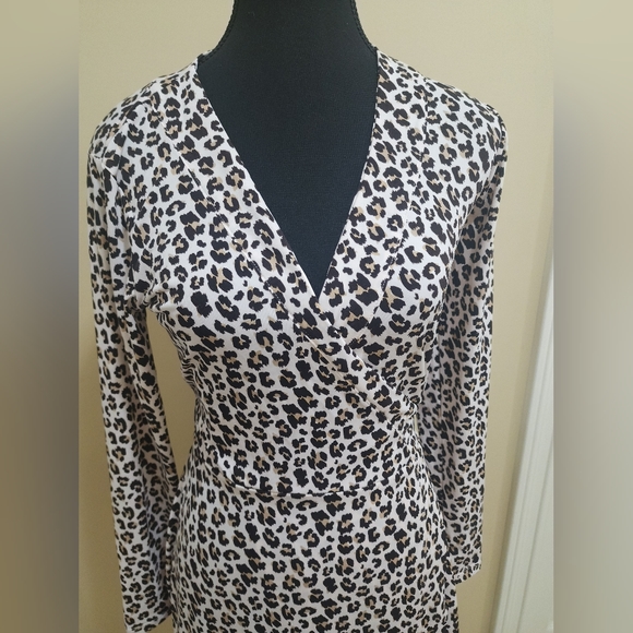 Banana Republic Leopard Print Dress - Picture 2 of 3
